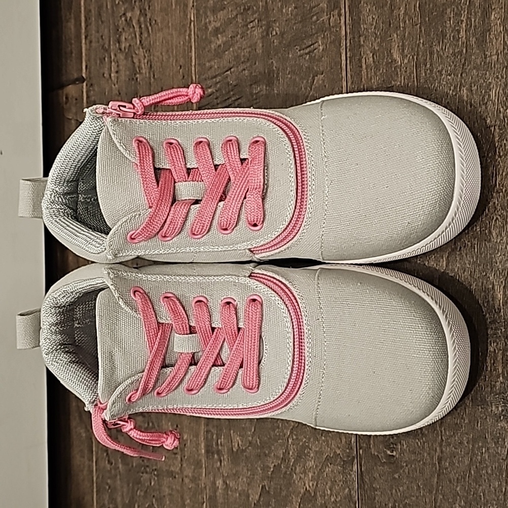 New Billy Short Wrap Girl's High Top Sneakers sz 4 NWOT